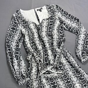 Express Monochrome Snake Print Long Sleeve Dress‎ Size S